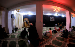 المَجمَع العلميّ يواصلُ إقامةَ مشروعِه (لِيَدَّبَّروا آياتِه) في عددٍ من مساجدِ كربلاء