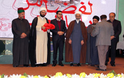 العتبة العباسية المقدسة تكرم عوائل القرّاء الإيرانيين الذين استشهدوا في حادث منى.