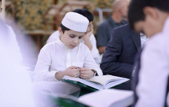 المجمع العلمي يقيم الختمة القرآنية الفصلية في مقام الإمام المهدي (عجل الله فرجه)