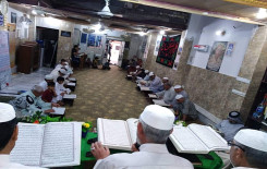المؤمنون يحتشدون حول مائدة الرحمن في الختمات القرآنية الرمضانية الموزعة على مناطق العاصمة بغداد