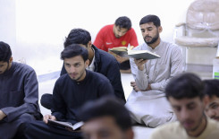 المجمع العلمي يقيم ختمة رمضانية لطلبة الأقسام الداخلية في جامعة كربلاء