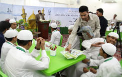 طلبة مشروع أمير القرّاء يشاركون في المحفل القرآني الأسبوعي لدار القرآن الكريم في العتبة العلوية المقدسة.