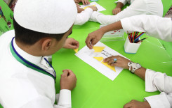 طلبة مشروع أمير القرّاء يشاركون في المحفل القرآني الأسبوعي لدار القرآن الكريم في العتبة العلوية المقدسة.
