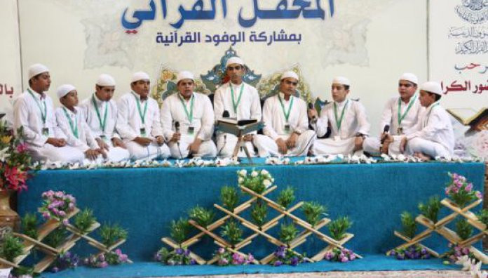 طلبة مشروع أمير القرّاء يشاركون في المحفل القرآني الأسبوعي لدار القرآن الكريم في العتبة العلوية المقدسة.