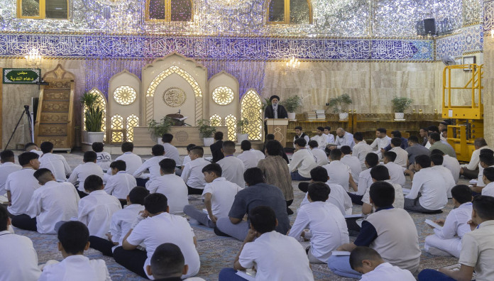 المجمع العلمي ينظم سفرة دينية لأكثر من 100 طالب من مدارس كربلاء