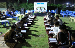 جانب من الختمات القرآنية الرمضانية المرتلة في (جامع الامام المهدي (عجل الله تعالى فرجه الشريف) - ناحية المهناوية ، حسينية أبو حلان - ناحية الحرية ، مسجد السيدة زينب (عليها السلام) - ناحية الحرية ) التي يقيمها معهد القرآن الكريم فرع النجف الأشرف التابع ل